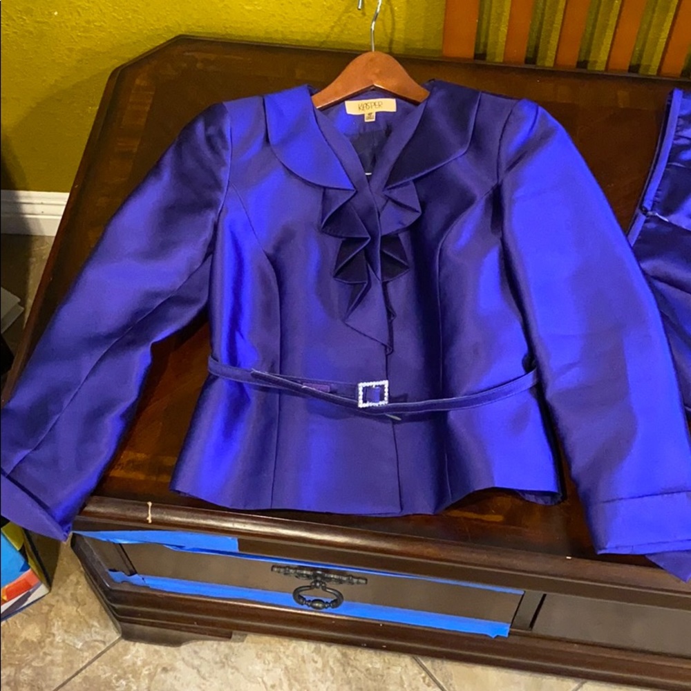 Kasper skirt suit